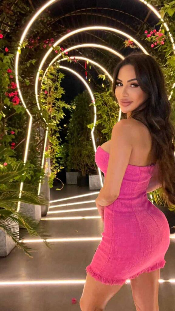 Эскортница Аника в городе Москве