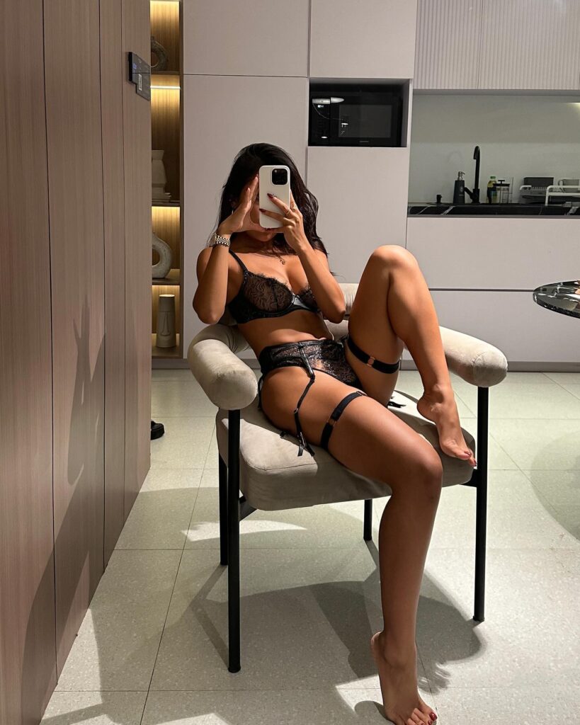 Элитная индивидуалка Сирафима в Москве