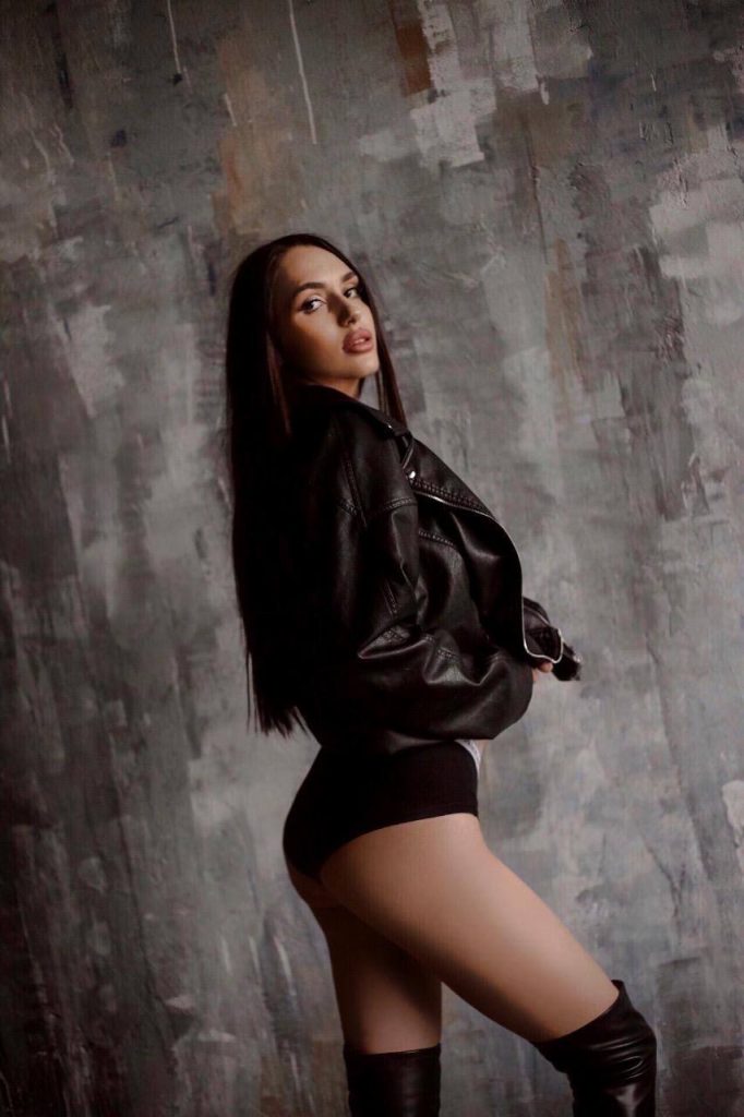 Элитная проститутка Микель в Москве