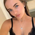 Элитная эскортница Оксана в Москве