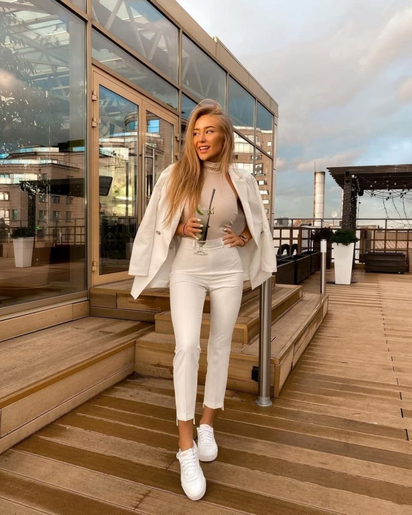 Элитная индивидуалка Глори в городе Москве