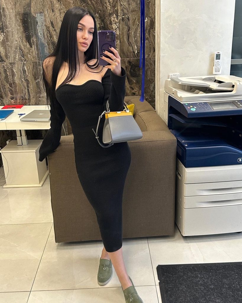 Индивидуалка Эльнора в городе Москве